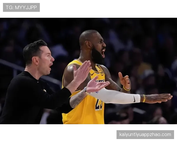 费舍尔挡拆创造机会提升湖人关键时刻组织效率